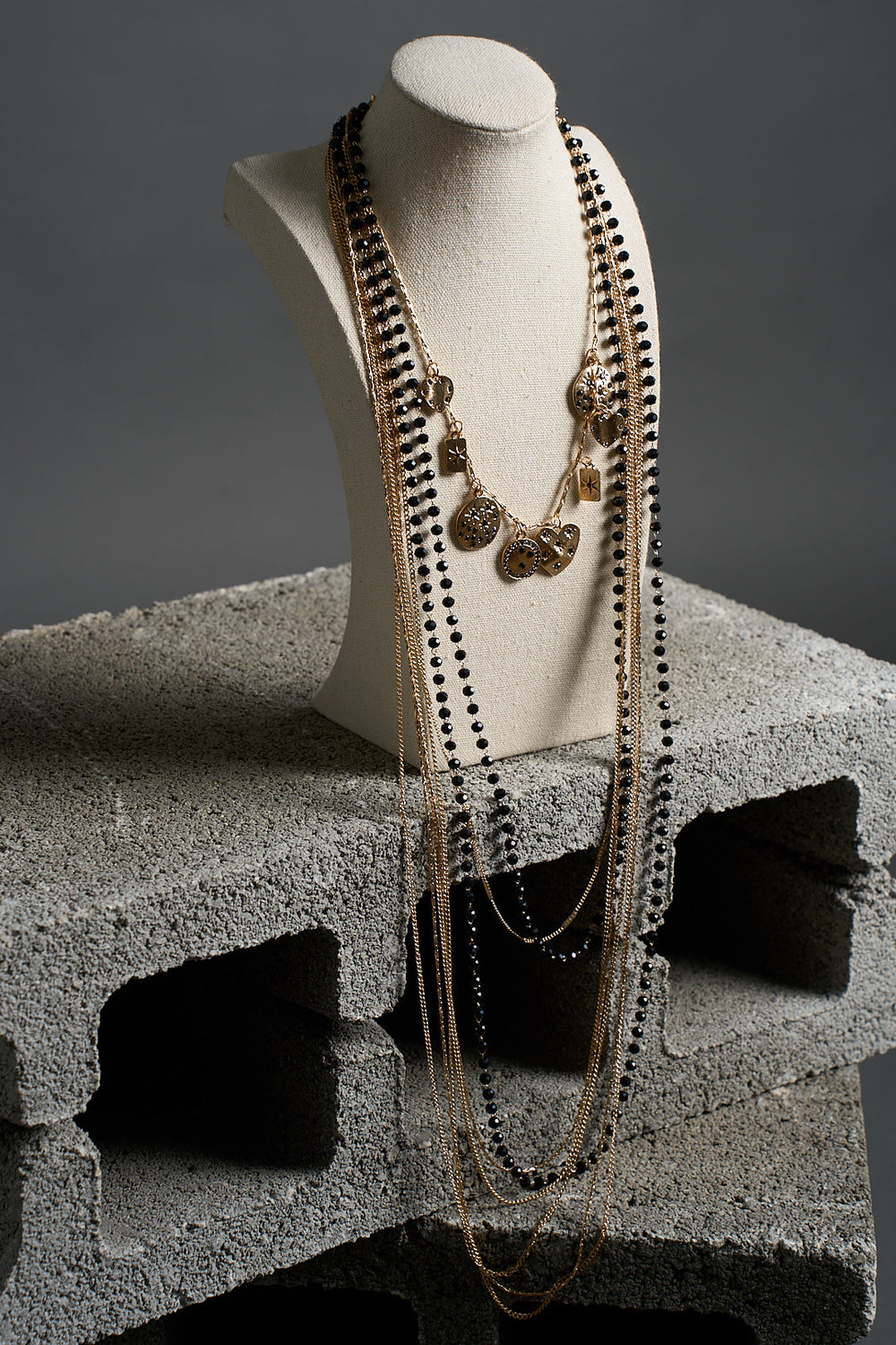 Collana Ade